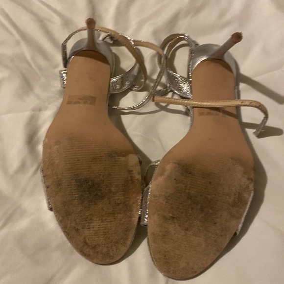 Silver strap shoes - Picture 3 of 3